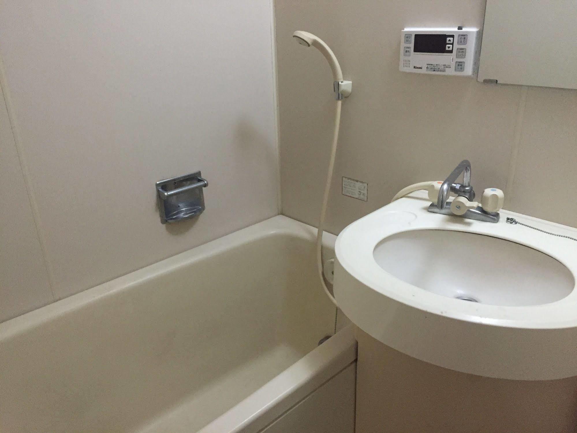 T&K Hostel Kobe Sannomiya East Bagian luar foto