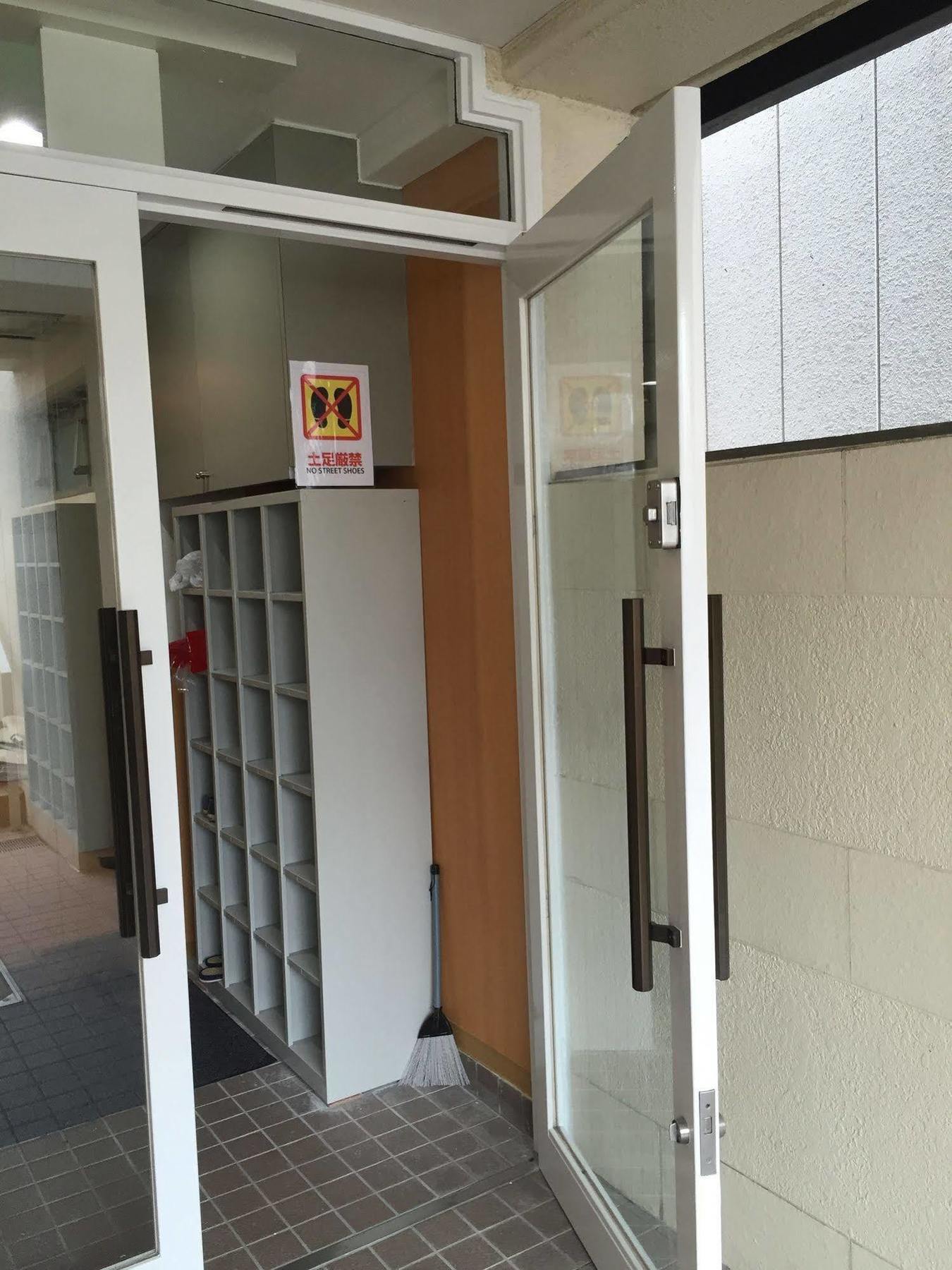 T&K Hostel Kobe Sannomiya East Bagian luar foto