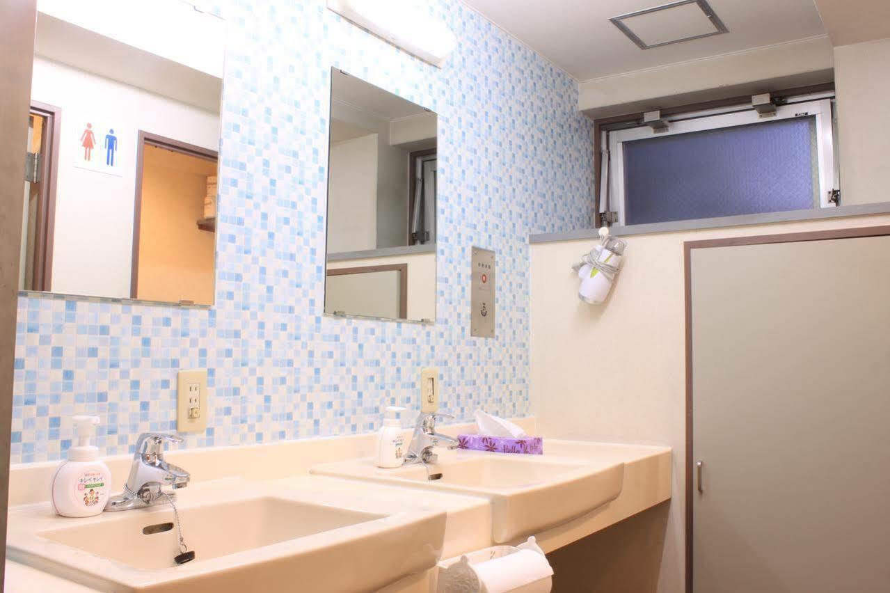 T&K Hostel Kobe Sannomiya East Bagian luar foto