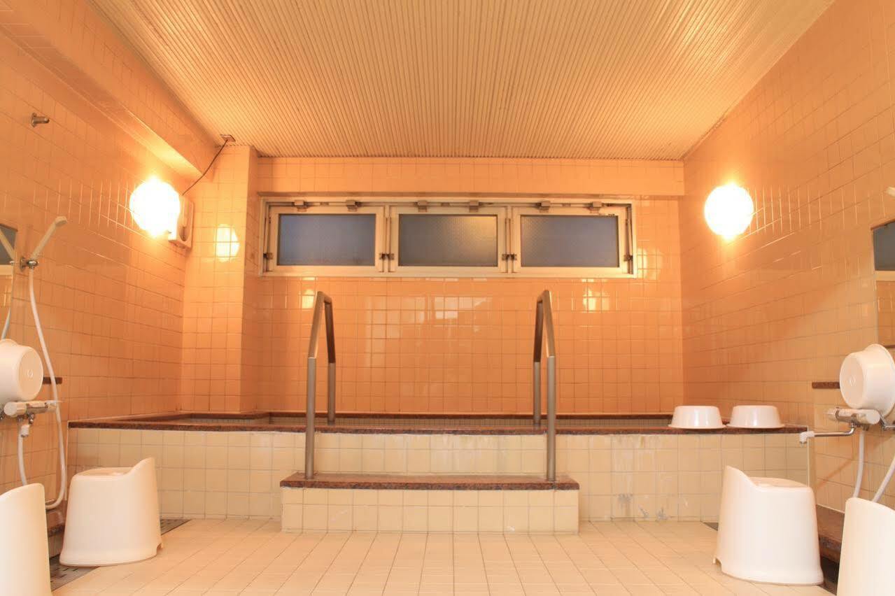 T&K Hostel Kobe Sannomiya East Bagian luar foto