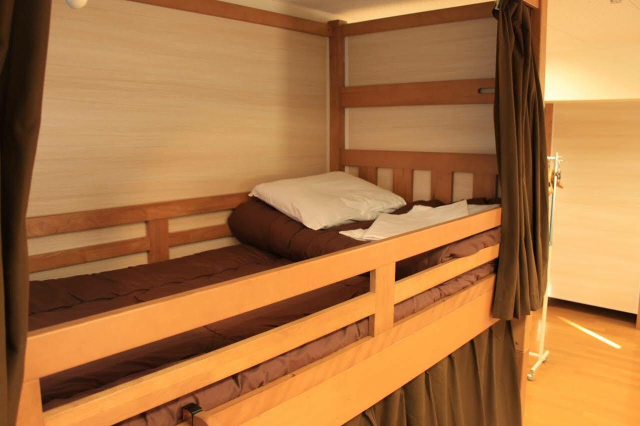 T&K Hostel Kobe Sannomiya East Bagian luar foto